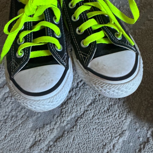 Converse Chuck Taylor Always On Hearts platform sneaker and black sneakers 11 - Picture 10 of 11